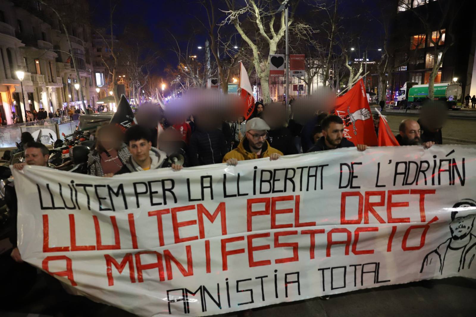 Manifestació a Barcelona contra l'imminent empresonament de l'Adrián Sas